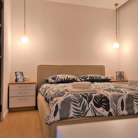 Tom'S Luxury Apartment Zadar, Branimirova Obala Exterior photo