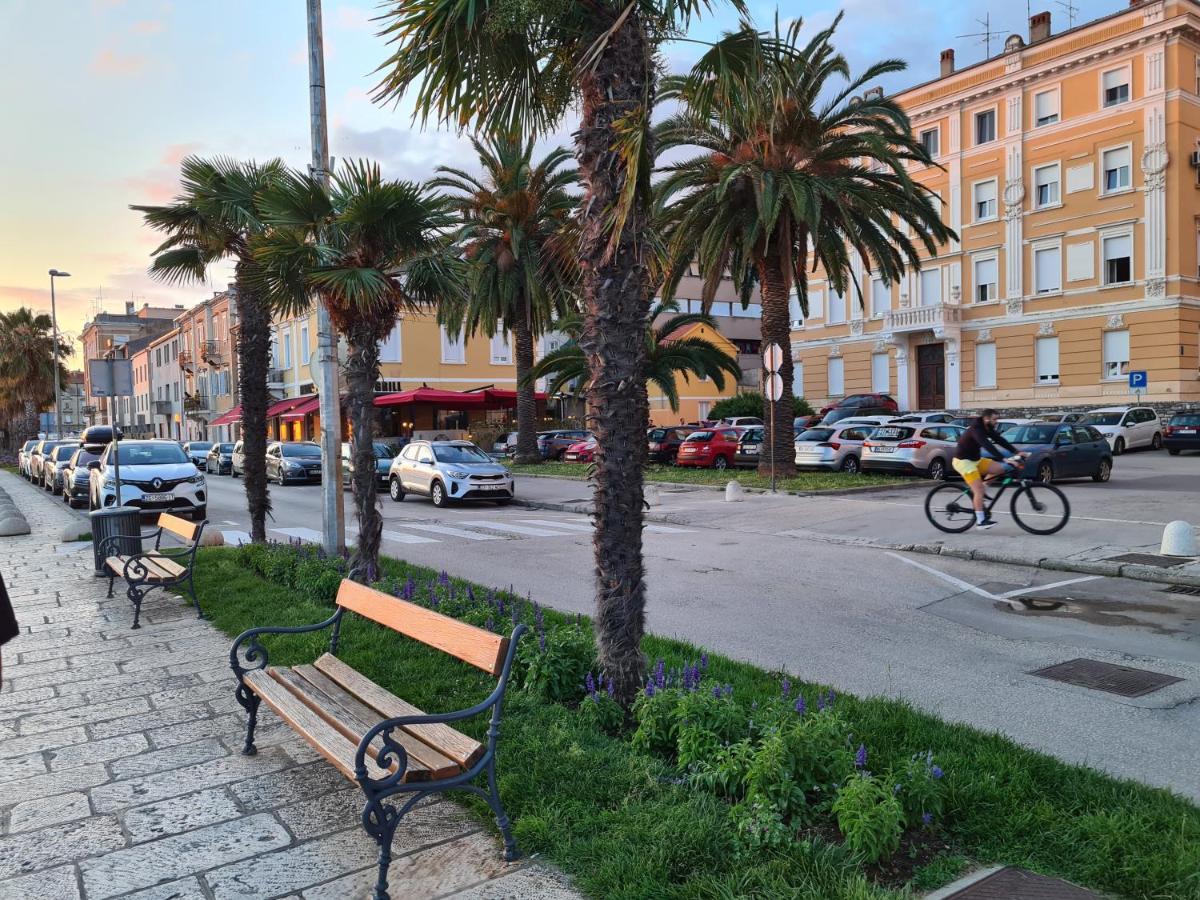 Tom'S Luxury Apartment Zadar, Branimirova Obala Exterior photo